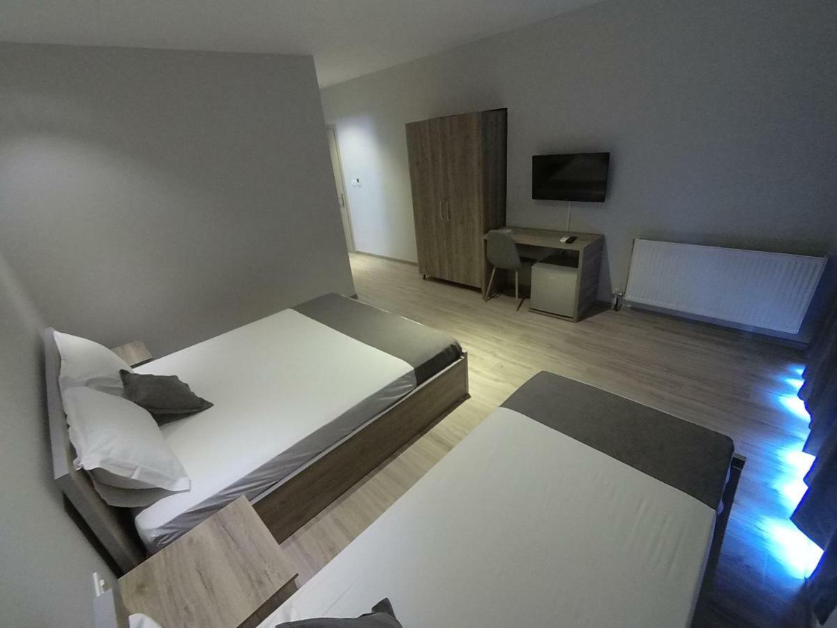 Hotel Vila Nino Berat Eksteriør billede