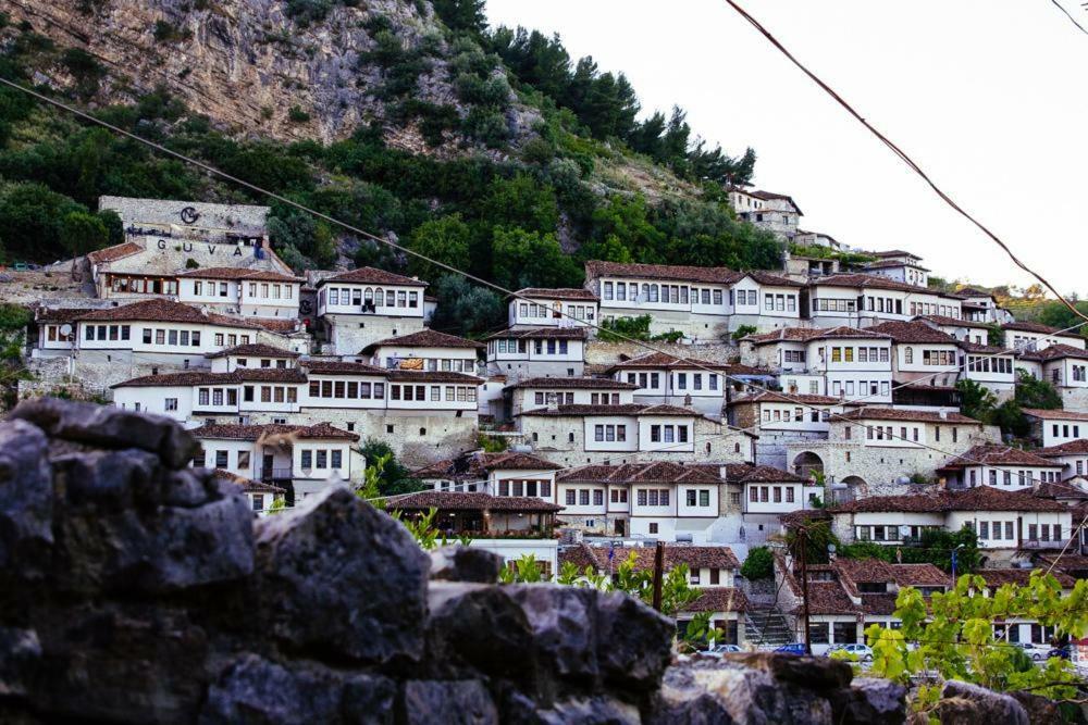 Hotel Vila Nino Berat Eksteriør billede